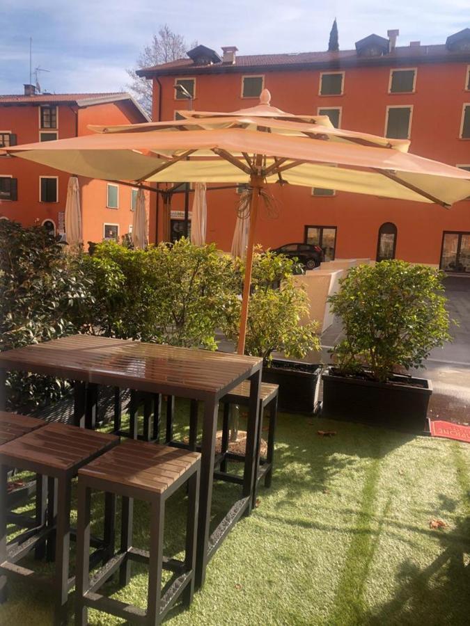 Antica Campione Rooms & Hostel 캄피오네 델 가르다 외부 사진