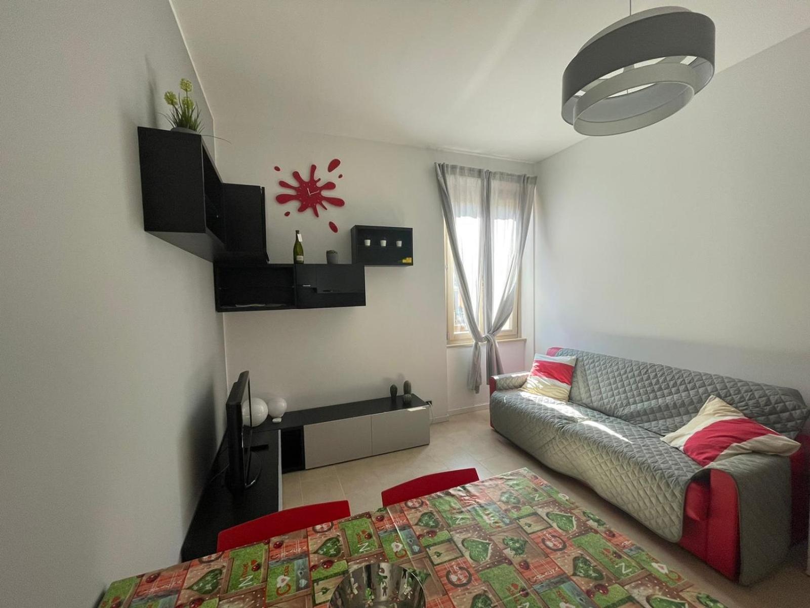 Antica Campione Rooms & Hostel 캄피오네 델 가르다 외부 사진