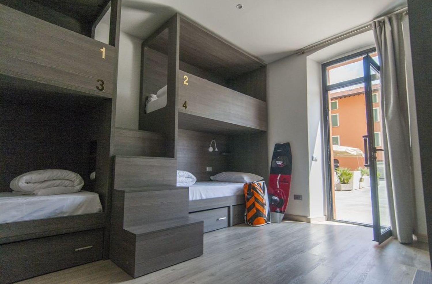 Antica Campione Rooms & Hostel 캄피오네 델 가르다 외부 사진